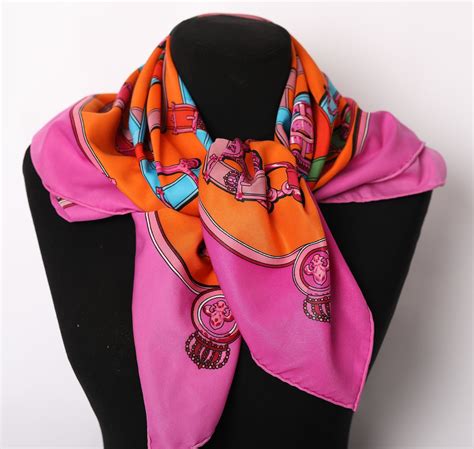 hermes silk scarf style|hermes silk scarf for women.